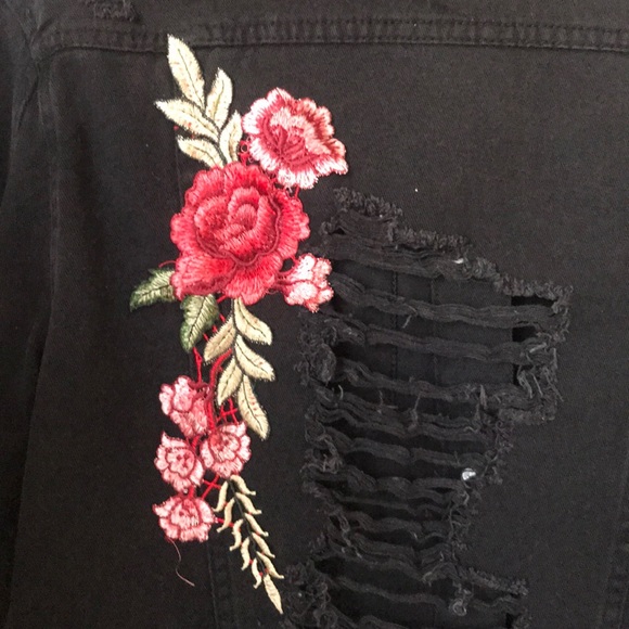 Distressed black embroidered jean jacket. - Picture 6 of 8